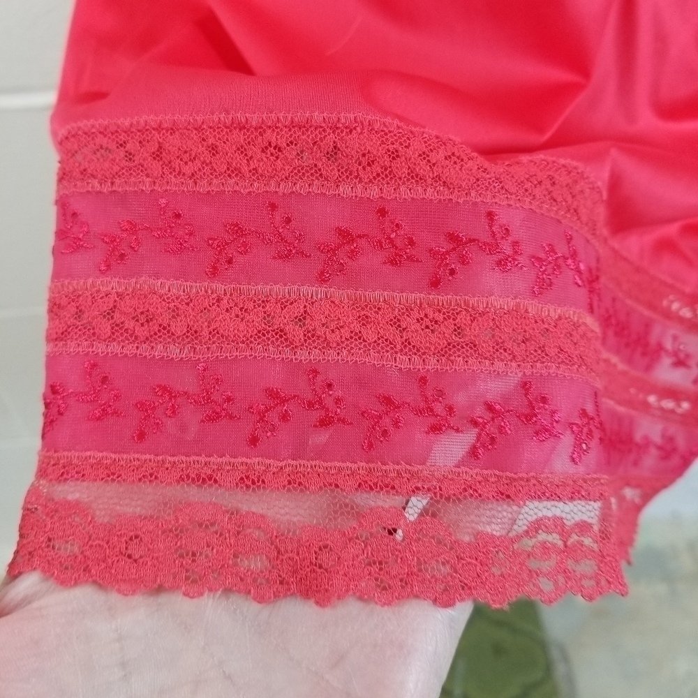 Vtg 60s Penney's nylon lace half slip skirt - Picture 6 of 9